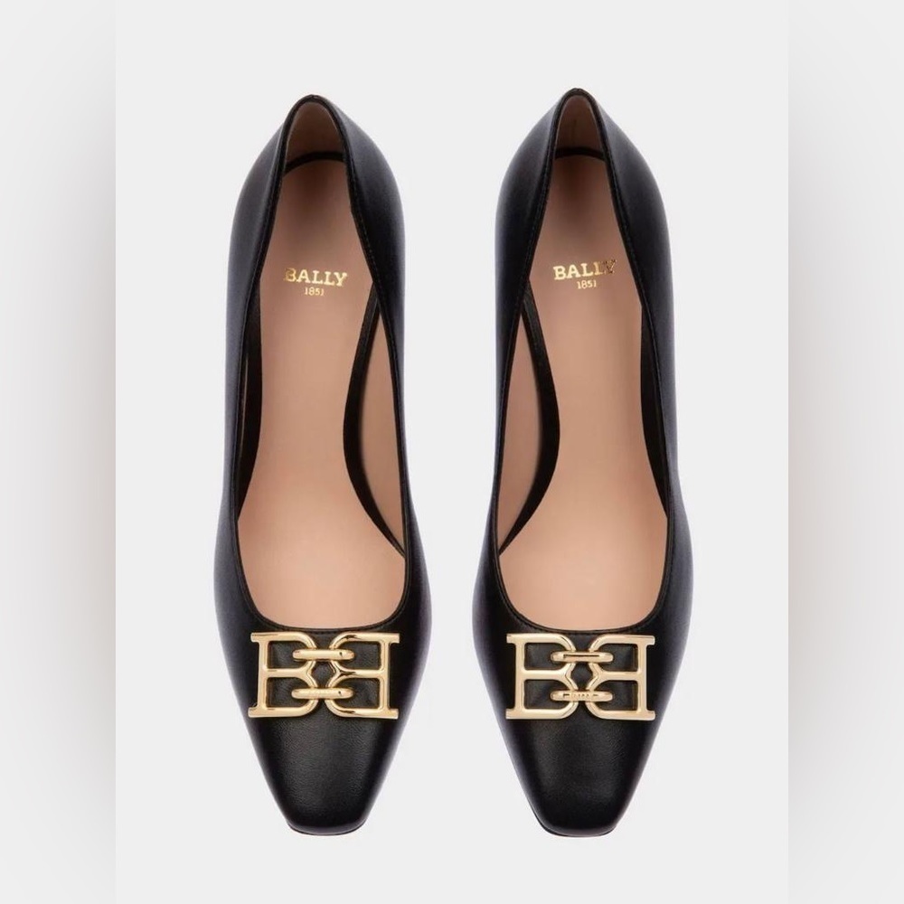 NIB Bally Evanca 85 Leather Black Pumps